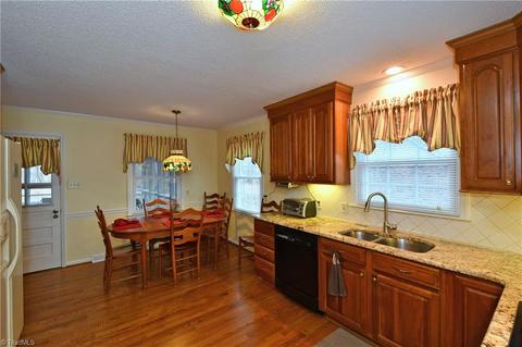 107 Roquemore Rd, Clemmons, NC 27012 photo 7