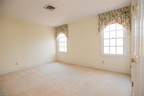 400 Cascade Dr, High Point, NC 27265 photo 18
