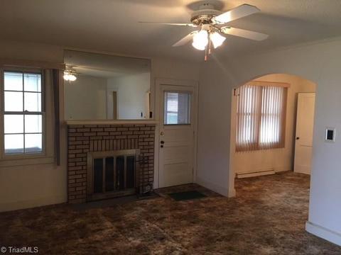 1111 Delk Dr, High Point, NC 27262 photo 4