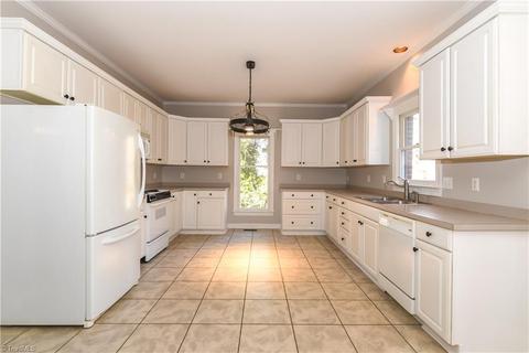 4026 Windspray Loop, Summerfield, NC 27358 photo 12