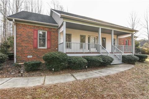 4026 Windspray Loop, Summerfield, NC 27358 photo 2