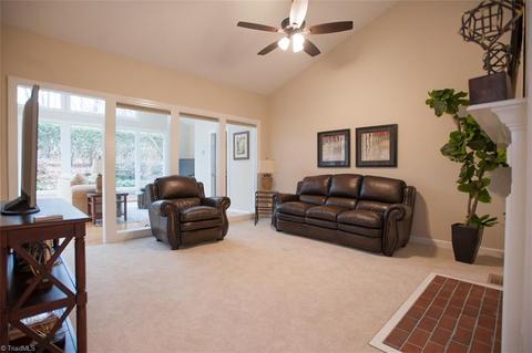 1703 Chickadee Pt, High Point, NC 27262 photo 11