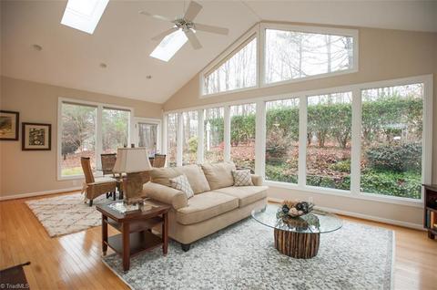 1703 Chickadee Pt, High Point, NC 27262 photo 9