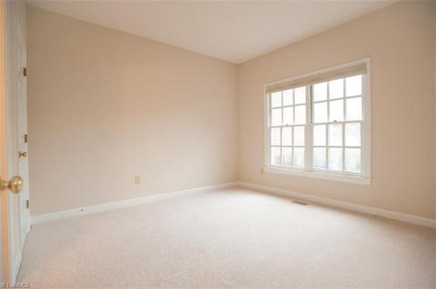 1703 Chickadee Pt, High Point, NC 27262 photo 18