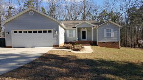 3026 Hoover Hill Rd, Trinity, NC 27370 photo 1
