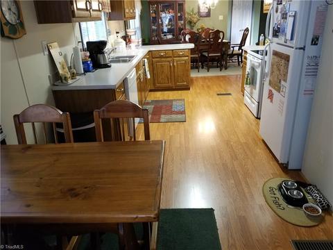 109 Kettering Ct, King, NC 27021 photo 10