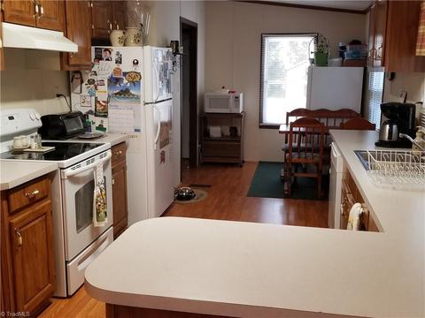 109 Kettering Ct, King, NC 27021 photo 9