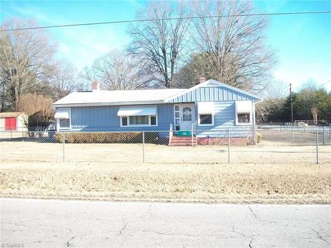 702 Summit Rd, Eden, NC 27288 photo 1