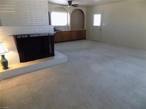 1106 Clyde Pl, High Point, NC 27262 photo 5