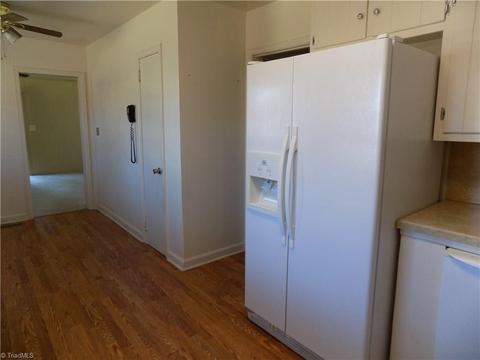 1106 Clyde Pl, High Point, NC 27262 photo 9