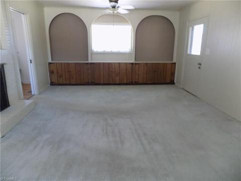 1106 Clyde Pl, High Point, NC 27262 photo 4