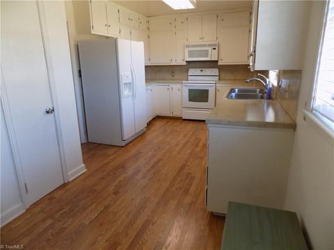 1106 Clyde Pl, High Point, NC 27262 photo 7
