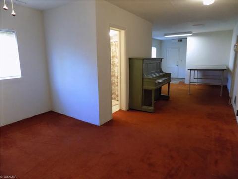1106 Clyde Pl, High Point, NC 27262 photo 21