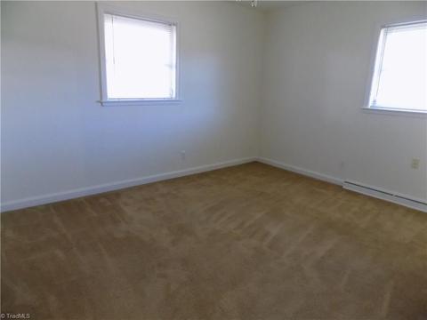 1106 Clyde Pl, High Point, NC 27262 photo 13