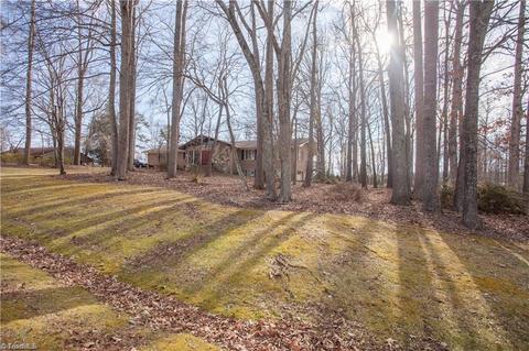 3943 Creekview Dr, Trinity, NC 27370 photo 1