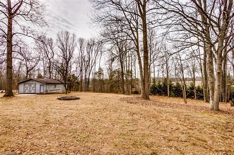 3943 Creekview Dr, Trinity, NC 27370 photo 9