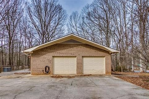 3943 Creekview Dr, Trinity, NC 27370 photo 7