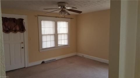 622 Springfield Rd, High Point, NC 27263 photo 8