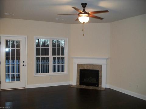 757 Forester Ct, High Point, NC 27265 photo 6