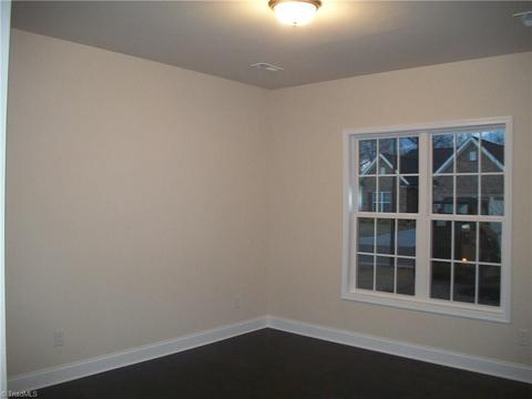 757 Forester Ct, High Point, NC 27265 photo 3