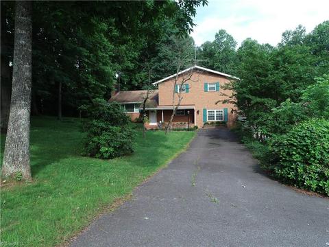 715 N Main St, Dobson, NC 27017 photo 1
