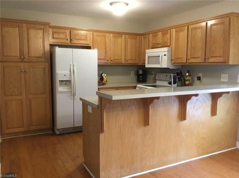 4263 Fox St, Randleman, NC 27317 photo 11