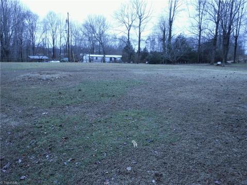 2478 Parrish Farm Rd, Trinity, NC 27370 photo 4