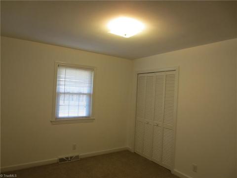 6830 August Dr, Clemmons, NC 27012 photo 9