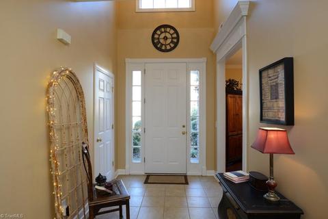 660 Nova Ave, High Point, NC 27265 photo 3