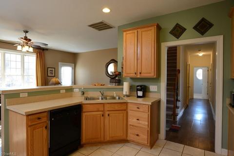 660 Nova Ave, High Point, NC 27265 photo 11