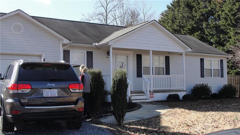 144 Parsonage Dr, Advance, NC 27006 photo 1