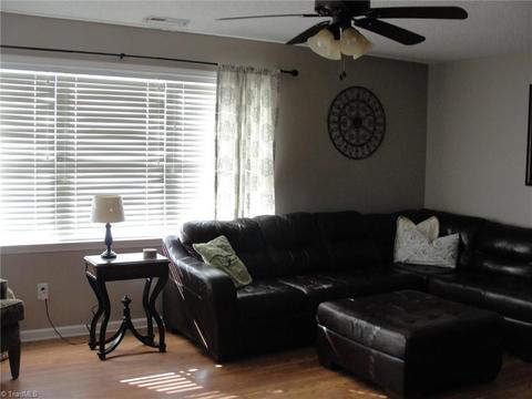 144 Parsonage Dr, Advance, NC 27006 photo 2