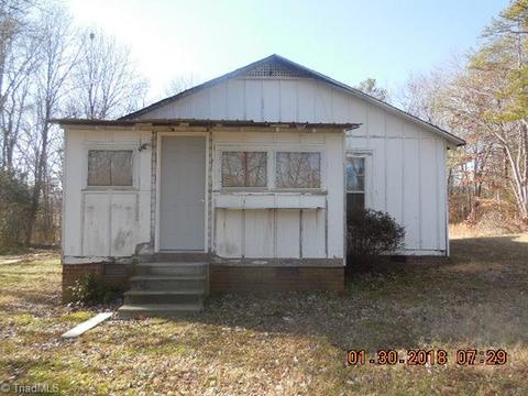 4764 Link Ct, Trinity, NC 27370 photo 5