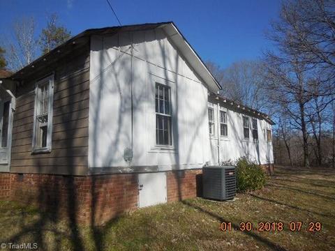 4764 Link Ct, Trinity, NC 27370 photo 3