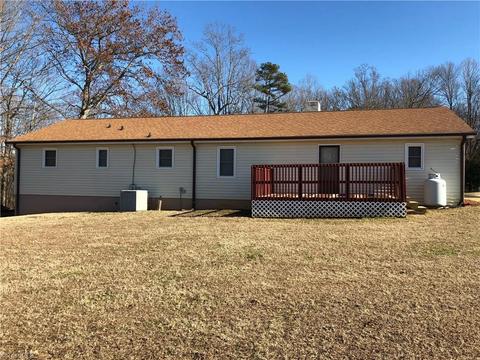 103 Grabs Ct, King, NC 27021 photo 4