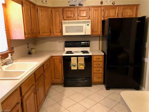 103 Grabs Ct, King, NC 27021 photo 10