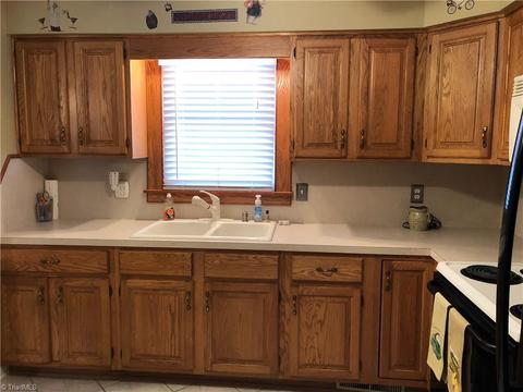 103 Grabs Ct, King, NC 27021 photo 12