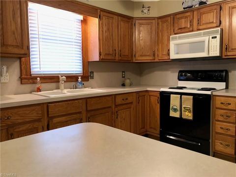 103 Grabs Ct, King, NC 27021 photo 11