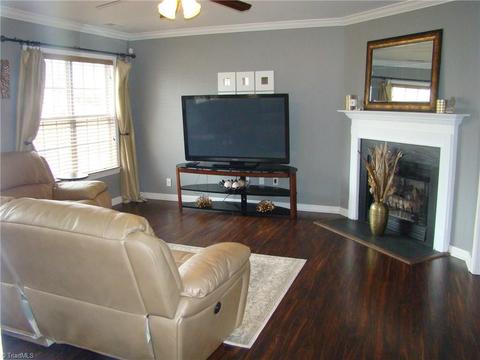 3899 Range Crest Ct, High Point, NC 27265 photo 5