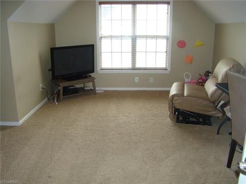 3899 Range Crest Ct, High Point, NC 27265 photo 17