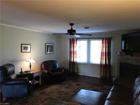 1131 Gatehouse Rd, High Point, NC 27262 photo 9