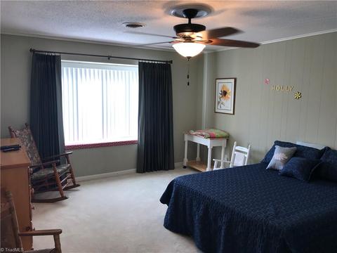 1131 Gatehouse Rd, High Point, NC 27262 photo 12