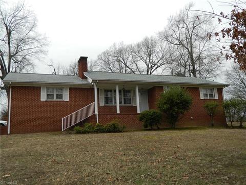 301 Tarheel Dr, Archdale, NC 27263 photo 1