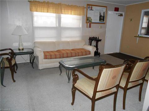505 N 3rd Ave, Mayodan, NC 27027 photo 2