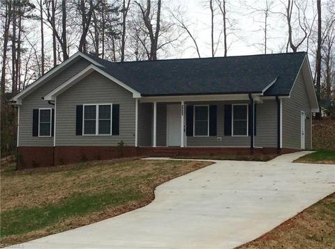 2255 Regency Dr, Randleman, NC 27317 photo 2