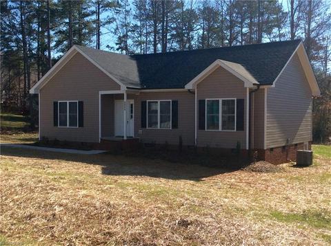 2454 Regency Dr, Randleman, NC 27317 photo 1