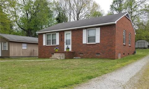 112 Welch Dr, High Point, NC 27265 photo 1