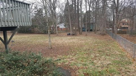 203 Hampton Dr, High Point, NC 27265 photo 9