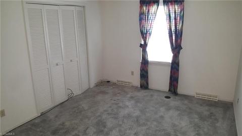 203 Hampton Dr, High Point, NC 27265 photo 5
