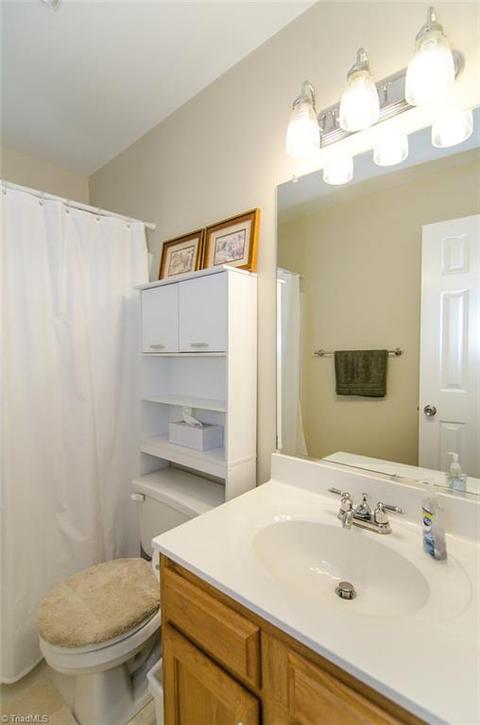 3231 Sparrowhawk Dr, High Point, NC 27265 photo 18